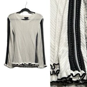 Amaryllis, size M, with bell sleeves